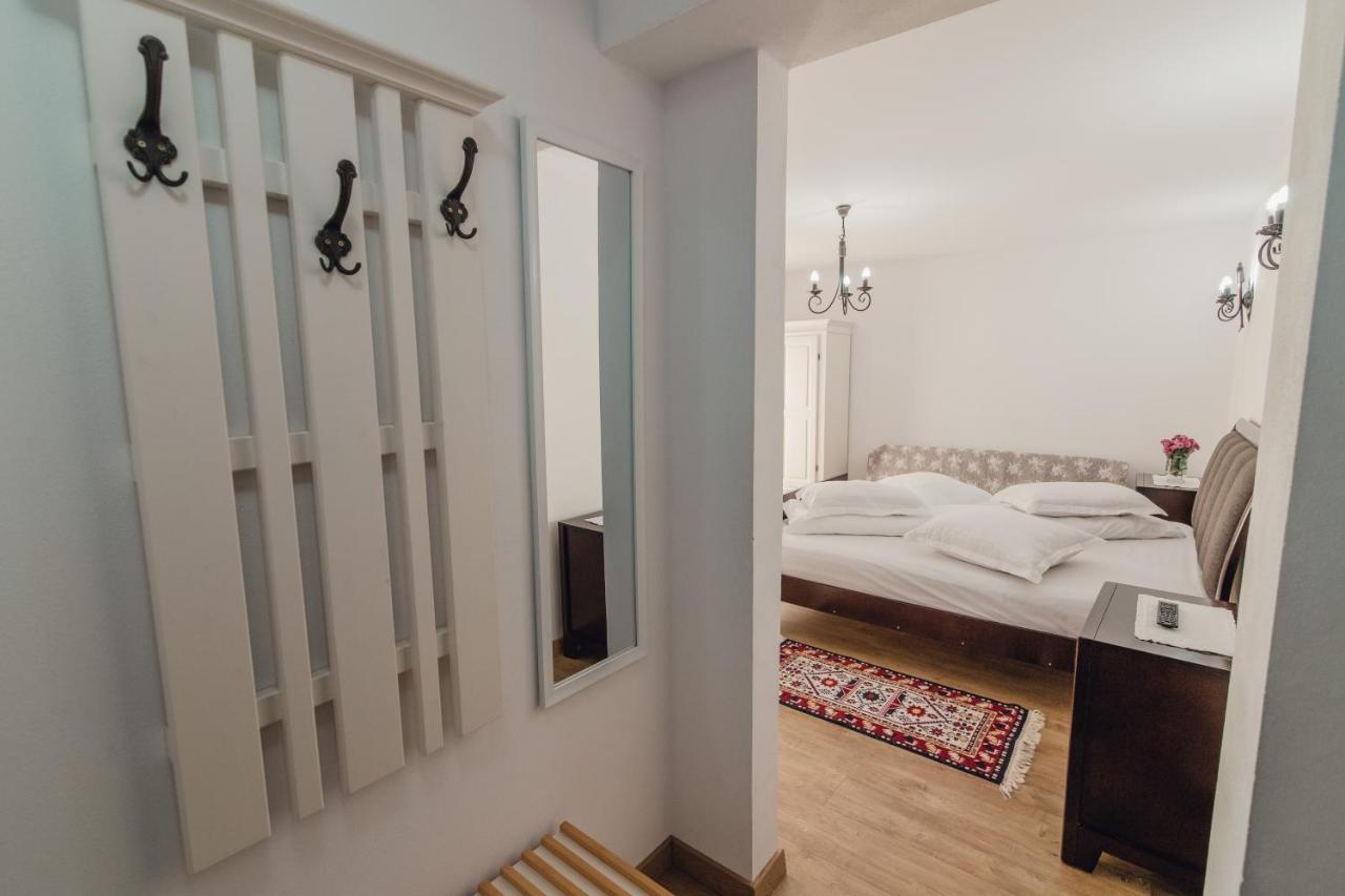 Complex Transalpina Hotel Aninisu din Vale Eksteriør billede