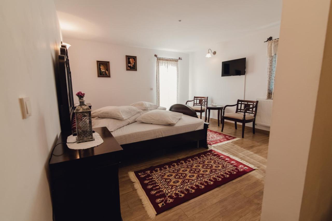 Complex Transalpina Hotel Aninisu din Vale Eksteriør billede