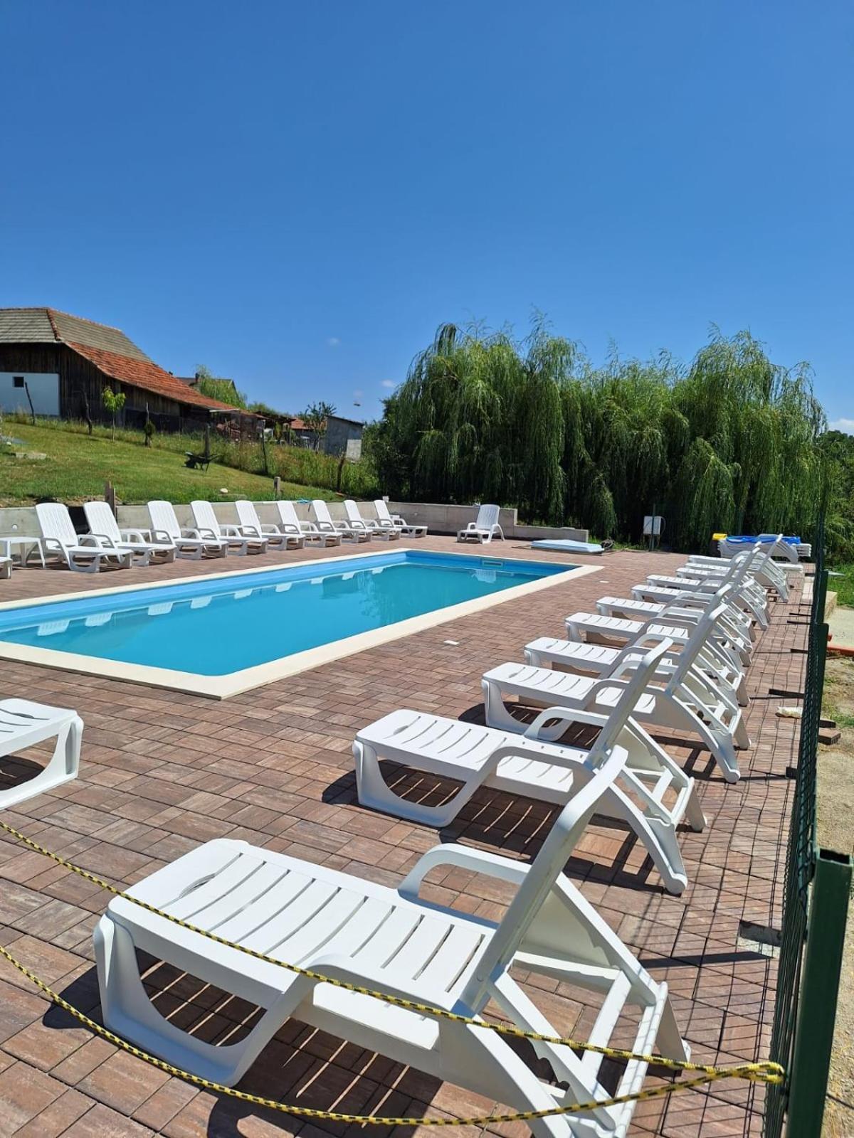 Complex Transalpina Hotel Aninisu din Vale Eksteriør billede